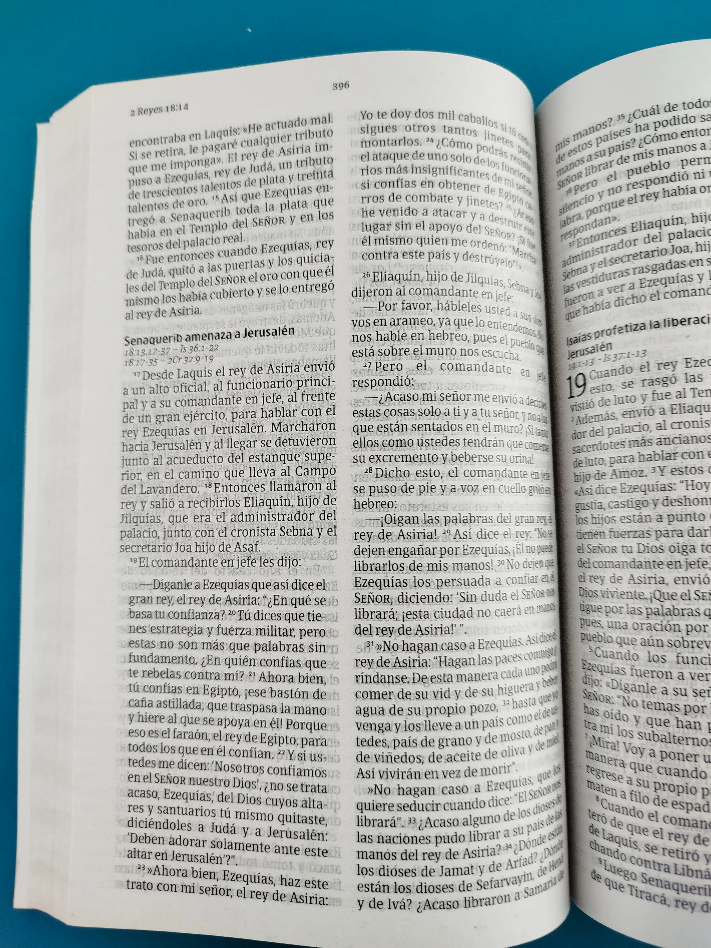 Biblia NVI letra grande rustica naranja - Image 3