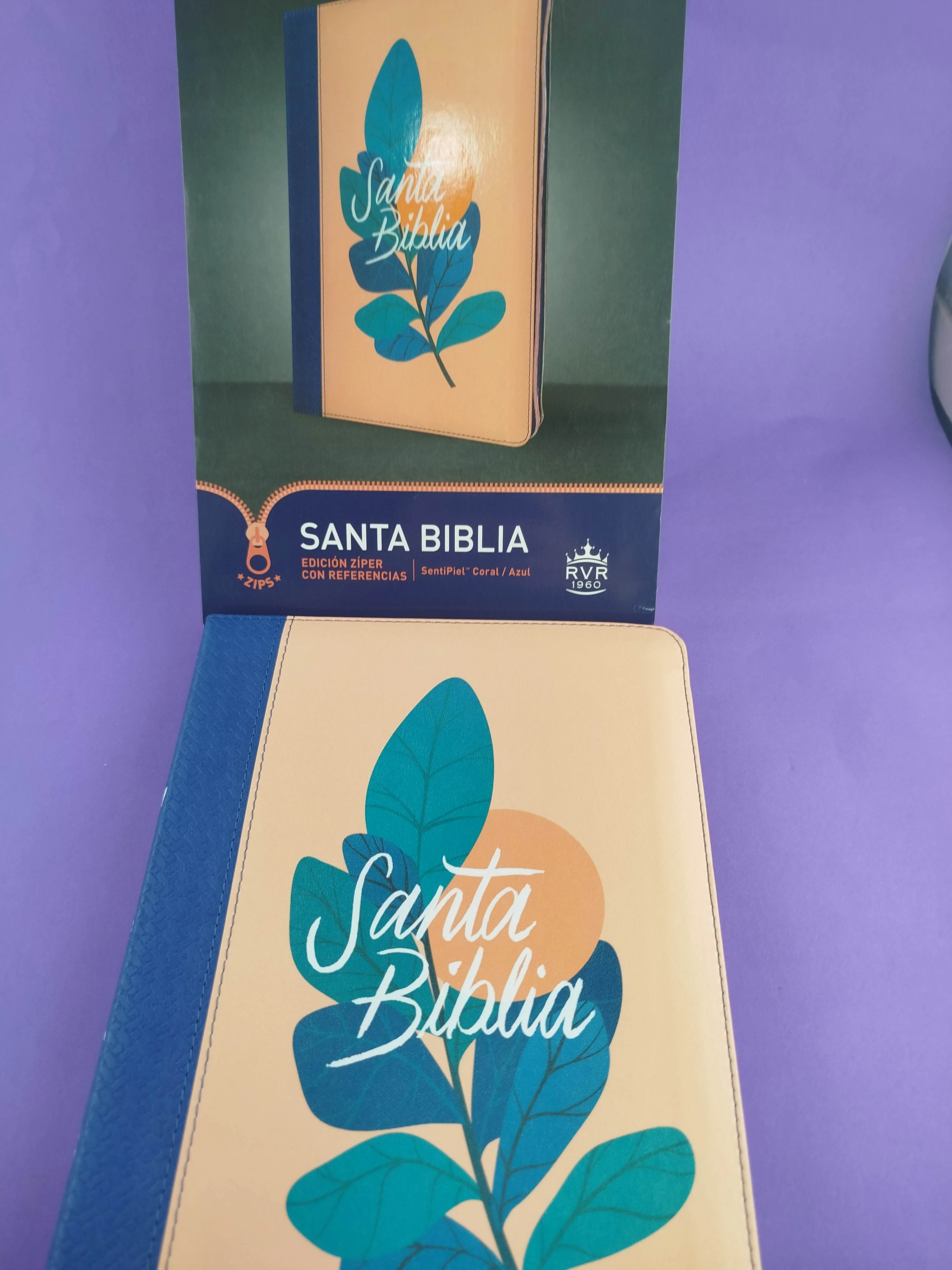 Biblia RVR letra grande sentipiel coral - azul edición zíper con referencia - Image 2