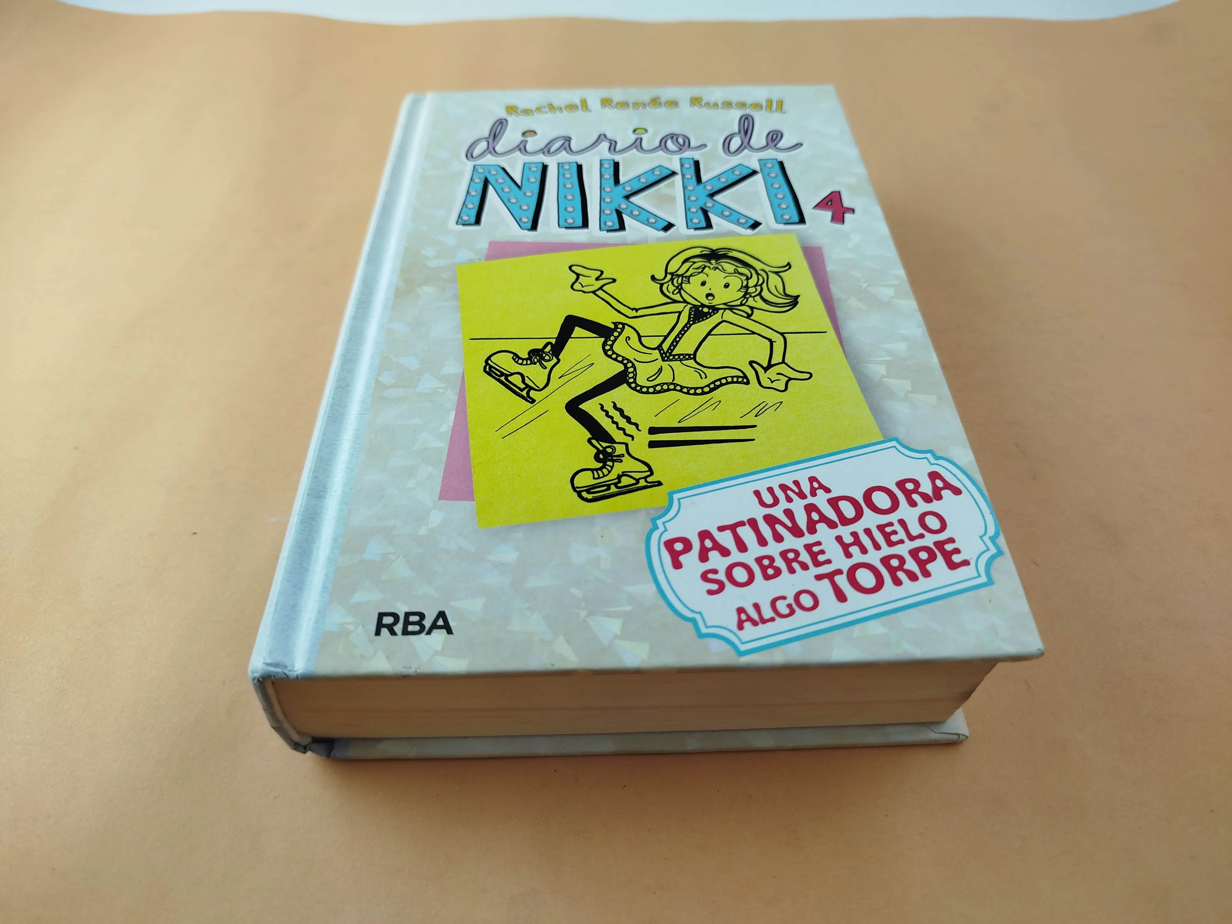 Diario de Nikki 4 Una patinadora sobre hielo algo torpe - Image 2