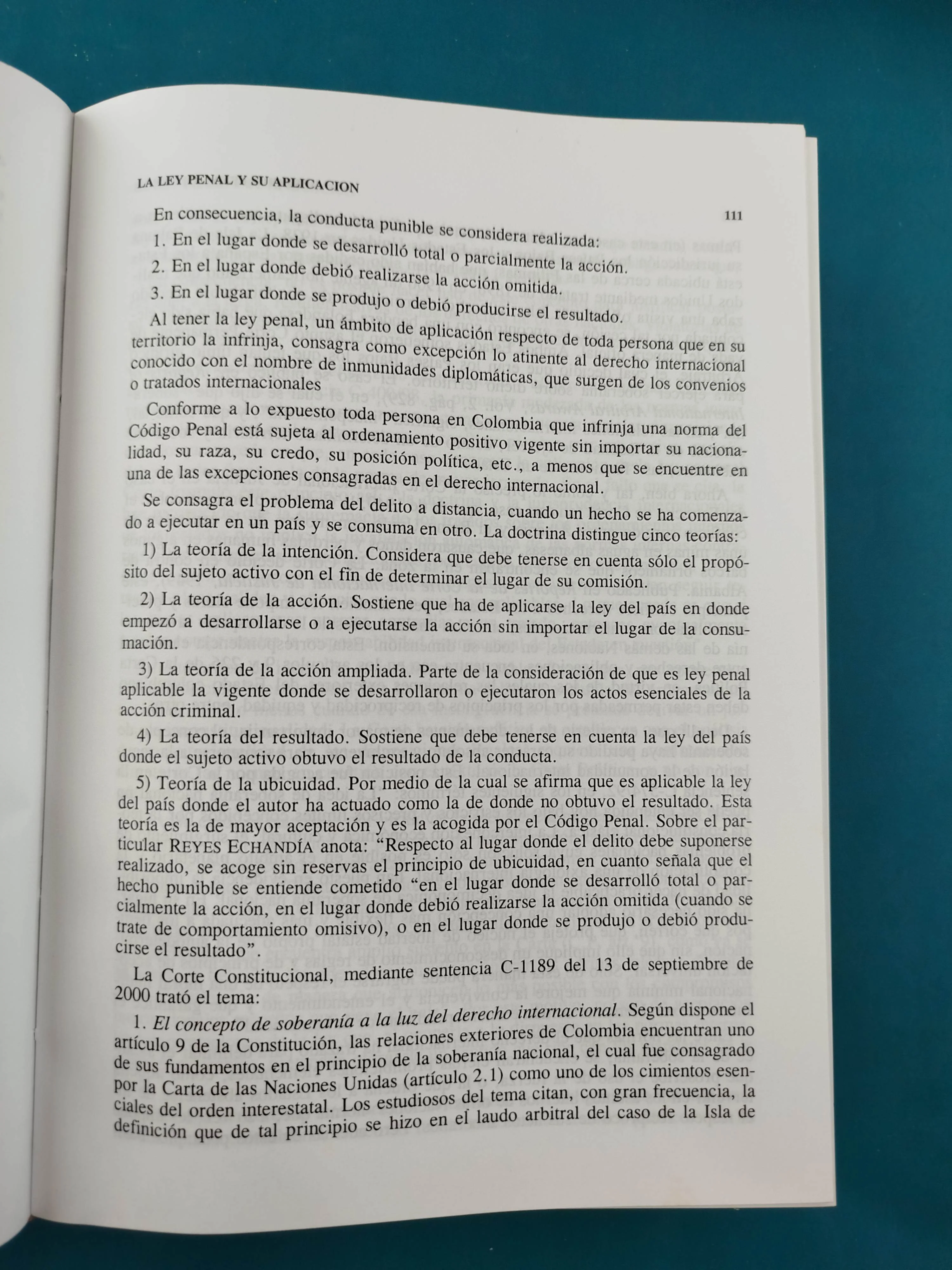 Manual de derecho penal 9 edición partes general y especial - Image 2