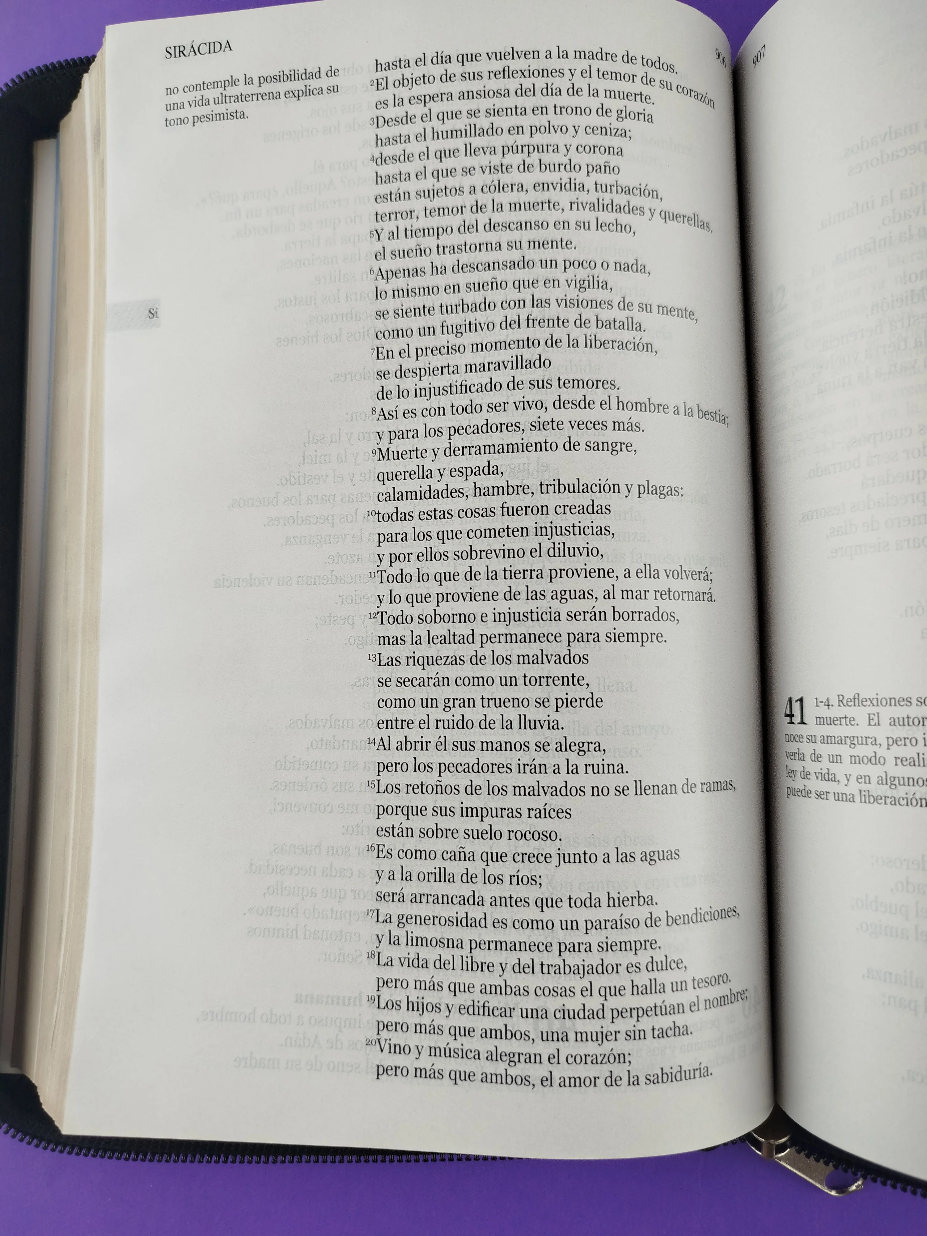 Nuestra sagrada biblia letra grande misión continental negra - Image 2